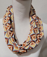 Load image into Gallery viewer, Abstract Lotus Flower Single Loop Knit Infinity Scarf
