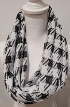 Load image into Gallery viewer, Black and White Houndstooth Knit Infinity Scarf
